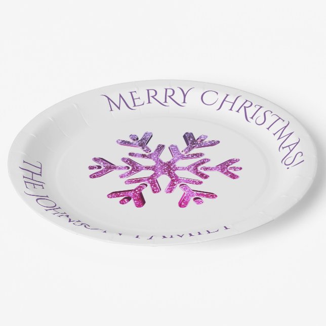 Modernes rosa Lila Schneeflocken Weihnachts-Party Pappteller (Schrägansicht)