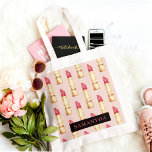 Modernes rosa und rotes Lipstick Muster Mädchen mi Tragetasche<br><div class="desc">Modernes rosa und rotes Lipstick Muster Mädchen mit Namen</div>