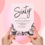 Modernes Rosa und Schwarz 60. Geburtstag Einladung<br><div class="desc">Erstellen Sie Ihre eigene 60. Geburtstagseinladung! Personalisieren Sie dieses Design mit Ihrem eigenen Text. Sie können dieses Design weiter anpassen,  indem Sie den Link "Weitere Anpassung" auswählen,  falls gewünscht.</div>