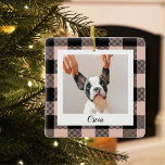 Modernes rosafarbenes Foto mit Karierten Namen und Keramikornament<br><div class="desc">Modernes rosafarbenes Foto mit Karierten Namen und Hunden</div>