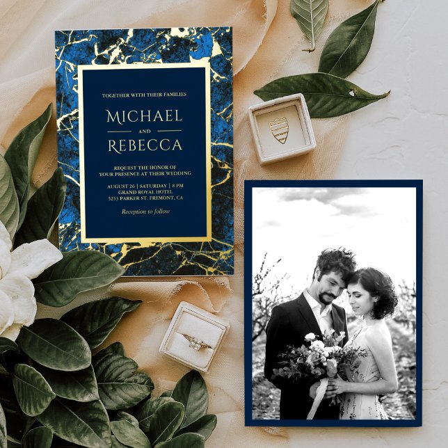 Modernes Royal Blue Marble Foto Wedding Gold Folieneinladung (Von Creator hochgeladen)