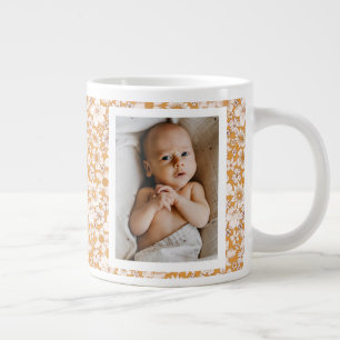 Modernes Rustikales Boho Floral Baby Foto Jumbo-Tasse