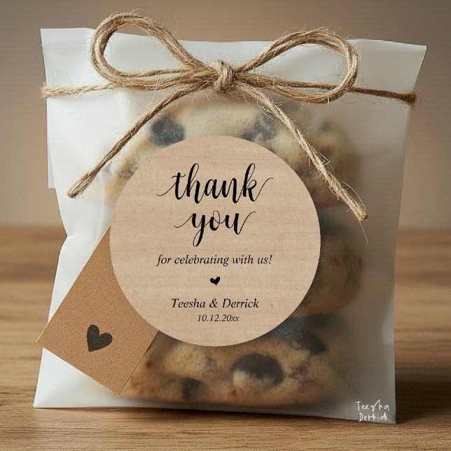 Modernes rustikales Hochzeitessen Danke für Ihre G Runder Aufkleber (Modern Rustic Wedding Dinner Thank You Gifts Classic Round Sticker cute heart Brown Wood)