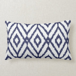 Modernes schickes blaues und weißes ikat lendenkissen