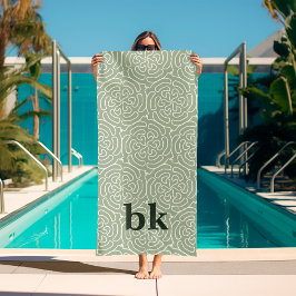 Modernes, schlängelgrünes Muster mit Monogramm Strandtuch
