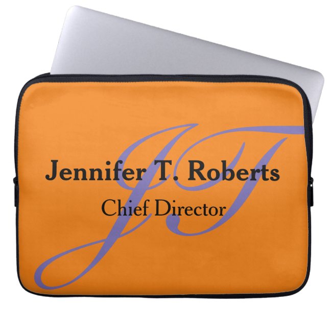 Modernes, schlichtes Grau-Script-Monogramm Laptopschutzhülle (Vorderseite)