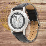 Modernes Schwarz-Weiß-Foto Armbanduhr<br><div class="desc">Moderne Schwarz-Weiß-Foto-Uhr. Schwarzweiß-Design. In der Mitte ist ein benutzerdefiniertes Foto - fügen Sie Ihr Lieblings-Foto - Schwarz-Weiß-Foto sieht toll aus. Personalisieren Sie mit Ihren Namen und das Jahr. Süße und niedliche Geschenke und Sake für Mama, Vater, Tante, Onkel, Großmutter oder Großvater.</div>