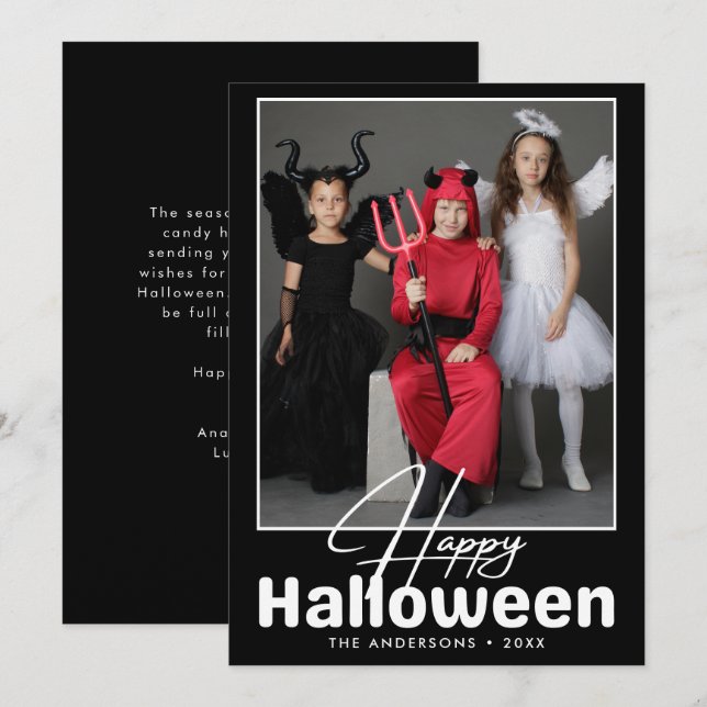 Modernes Schwarz-Weiß-Halloween-Foto Karte (Vorne/Hinten)