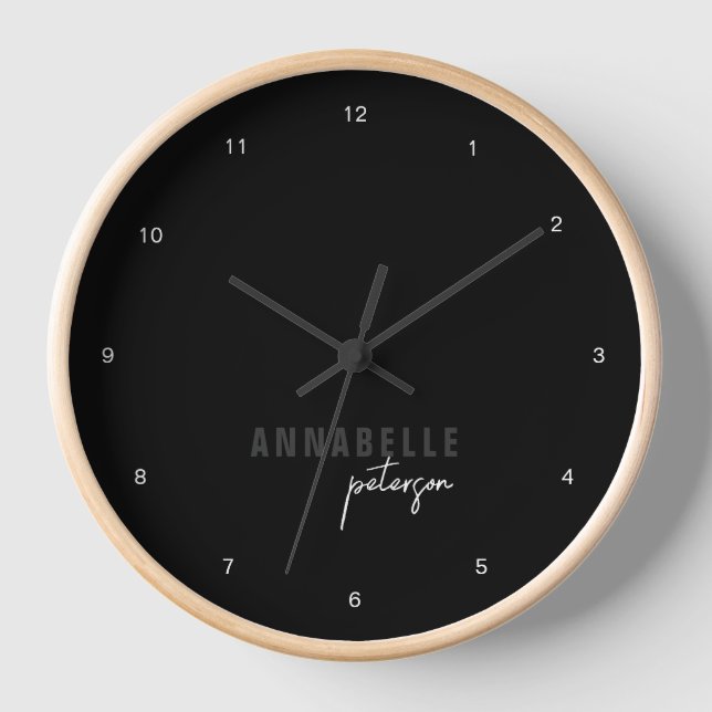Modernes Schwarz/Weiß-Minimalskript Personalisiert Uhr (Vorderseite)