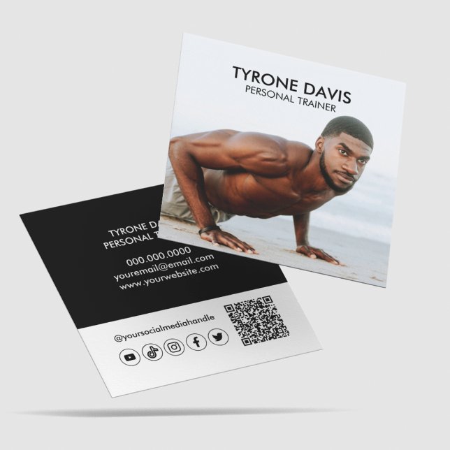 Modernes Schwarz-weißes Foto Qr Code Social Media  Quadratische Visitenkarte (Modern Black White Photo Qr Code Social Media Icon Square Business Card
)