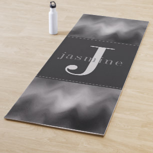Modernes Schwarz-weißes Swirl Monogramm Yogamatte