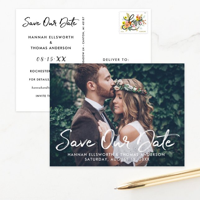 Modernes Script-Hochzeitsskript-Foto Rette unser D Ankündigungspostkarte (Von Creator hochgeladen)