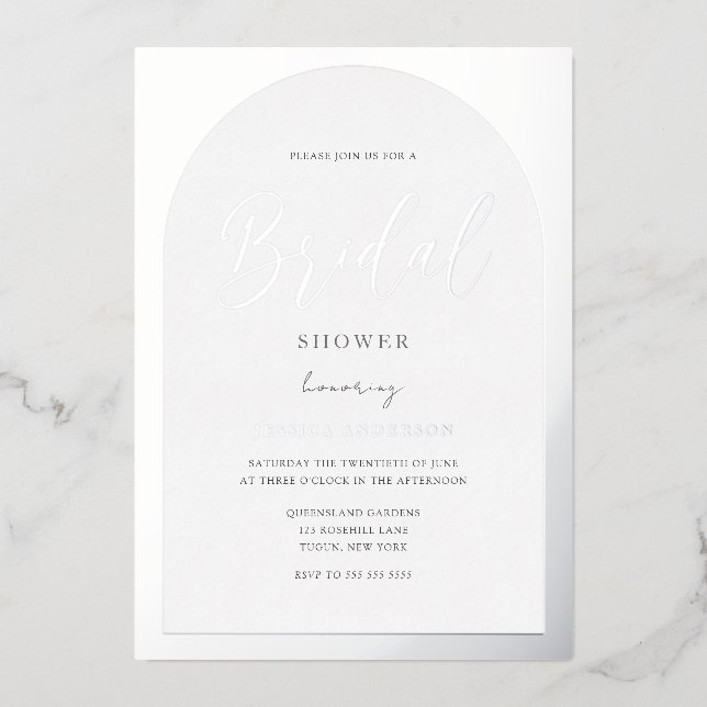 Modernes Silver Foil Arch Script-Brautparty Folieneinladung (Vorderseite)