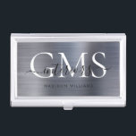 Modernes Silver Graue Bürstenmetall-3 Monogramm-Sk Visitenkarten Dose<br><div class="desc">Moderne Silver Graue Bürstenmetall Monogram Script Business Card Case</div>