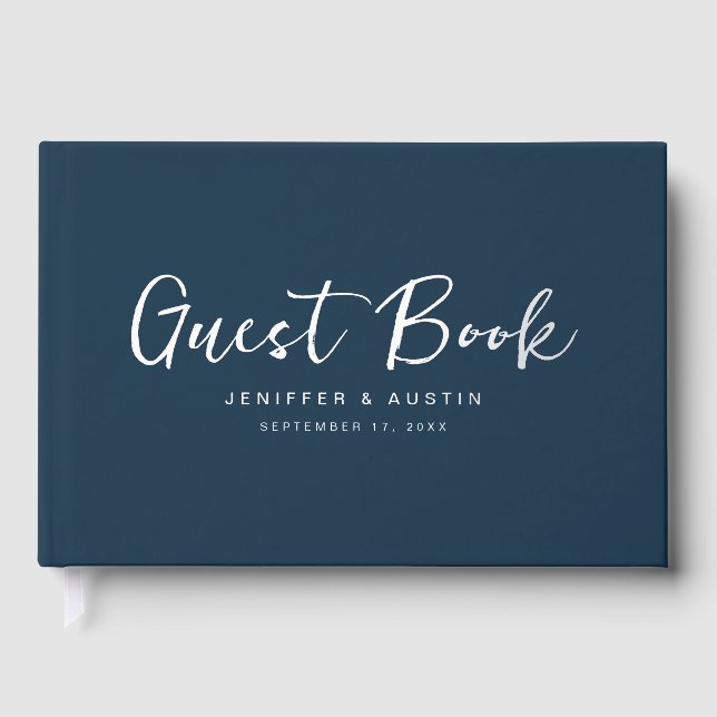 Modernes Skript Elegant Navy Blue Wedding Gästebuch (Vorderseite)