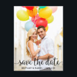 Modernes Skript-Save the Date-Foto Postkarte<br><div class="desc">Modernes Skript Save the Date Couple Foto Verlobung Ankündigung Postcard</div>