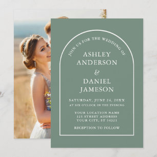 Modernes, stilvolles Arch Sage Green Foto Wedding Einladung
