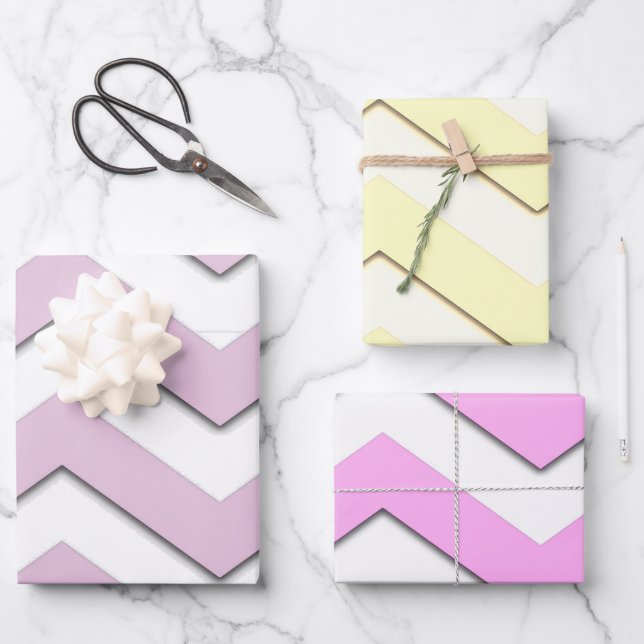Modernes, stilvolles Chevon Stripe Yellow Pink Lil Geschenkpapier Set (Vorderseite)