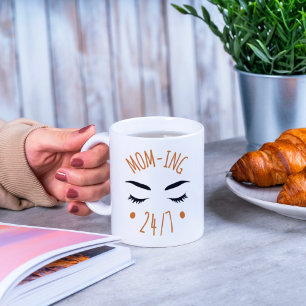 Modernes, stilvolles Mama-ing 24/7 Muttertagsangeb Kaffeetasse