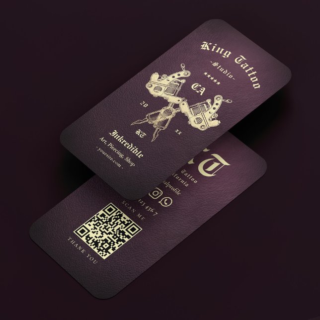 Modernes Tattoo Artist Dark Lila Imitate Leather Visitenkarte (Modern Tattoo Artist Dark Purple Faux Leather Business Card
)