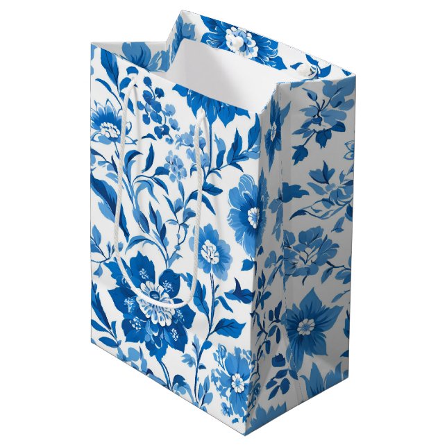Modernes trendiges Blue White Chinoiserie Blume Pa Mittlere Geschenktüte (Vorderseite Schrägansicht)