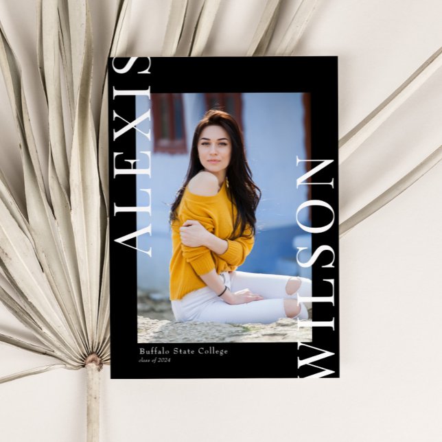 Modernes Trendy Minimalistisch 3 Foto Abschluss Einladung (Von Creator hochgeladen)