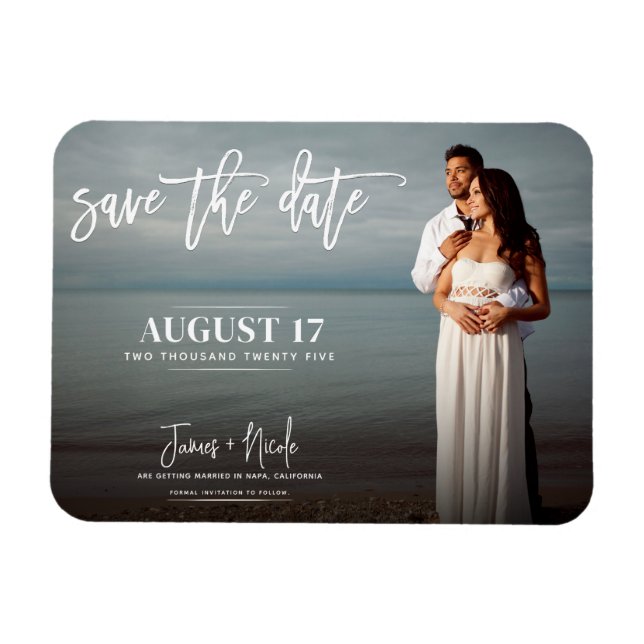 Modernes, trendy Script-Foto Save the Date Hochzei Magnet (Horizontal)