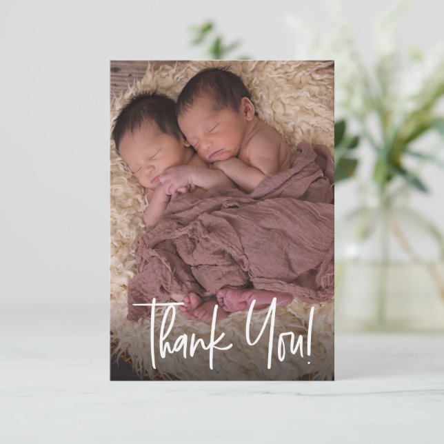Modernes Twin Baby Foto Vielen Dank für Ihre Gebur Dankeskarte (Stehend Vorderseite)
