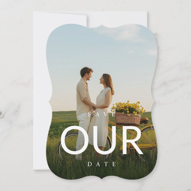 Modernes Typografie-Foto Hochzeit rettet die Daten Einladung (Vorderseite)