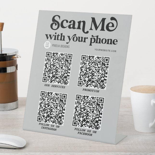Modernes, typografisch gescanntes QR-Geschäftszeic Sockelschild (In Situ)