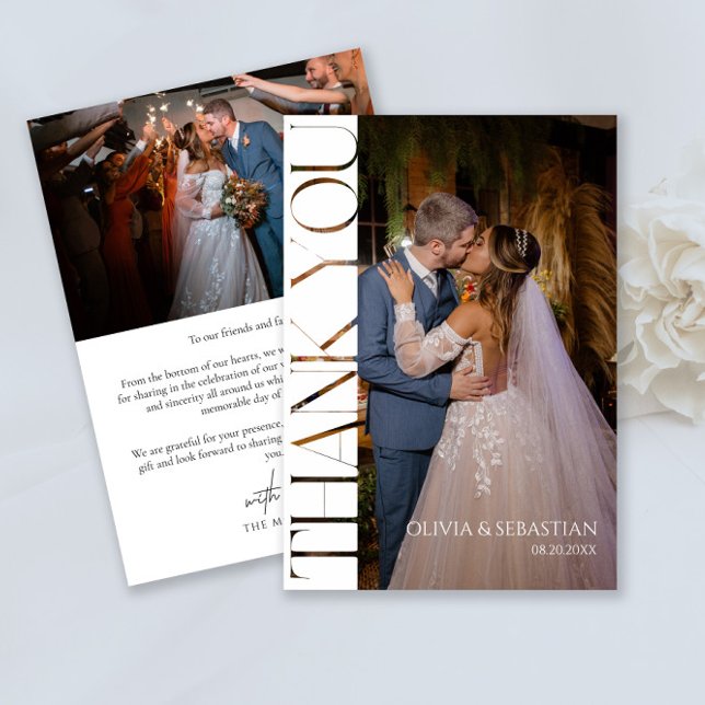 Modernes Typografy Wedding Foto Dankeskarte (Von Creator hochgeladen)