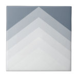 Modernes und feines Dreieck-Muster Fliese<br><div class="desc">Diese moderne Wandfliese zeichnet sich durch ein auffallendes Zickzack Muster aus geschichteten Streifen in eleganten Grautönen und Blau aus. Die klaren Linien und geometrischen Formen verleihen dem Design eine visuelle Tiefe. Diese Kachel eignet sich hervorragend, um jedem Bad, jeder Küche oder jedem schicken Wohnbereich einen stilvollen und eleganten Pop zu...</div>