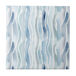 Modernes Watercolor Blau- und Weißstreifenmuster Fliese