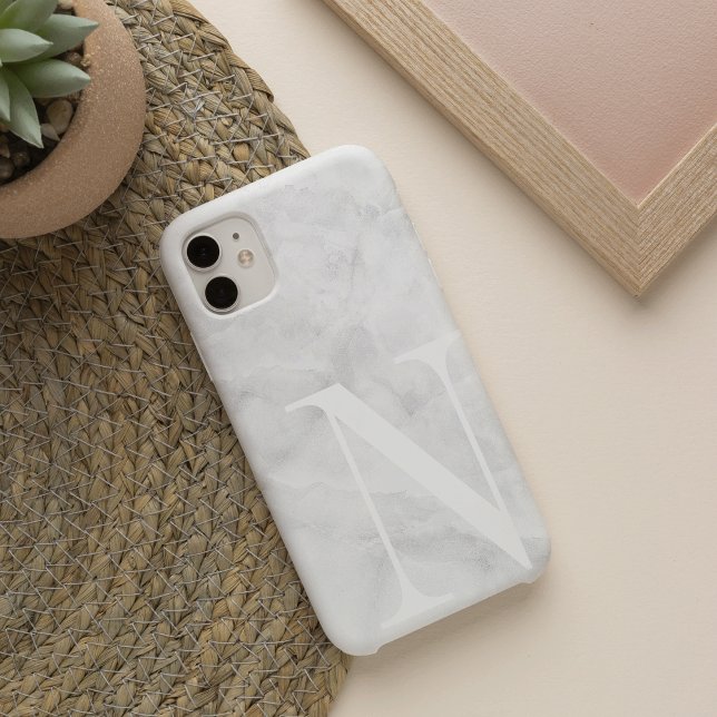 Modernes, weißes Marmor Grosses Monogramm Case-Mate iPhone Hülle (Von Creator hochgeladen)