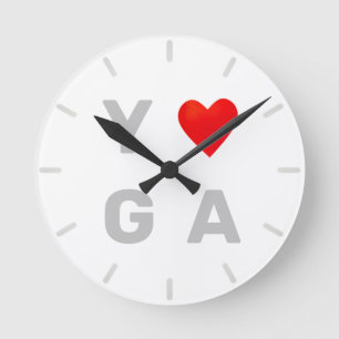Modernes Yogaherz Runde Wanduhr