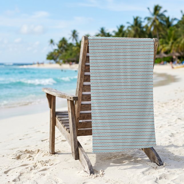 Modernes Zickzack blaugraues Muster Strandtuch (Von Creator hochgeladen)