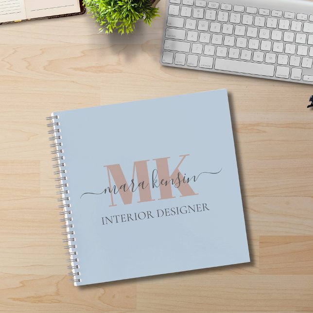 Modert Mocha Mousse Monogram Staubblau Notizbuch (Von Creator hochgeladen)