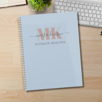 Modert Mocha Mousse Monogram Staubblau