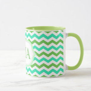 Modische, coole, frische Chevron-Monogramm-Initial Tasse