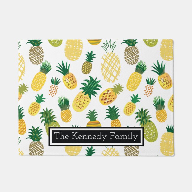 Modisches Ananas-Muster | addieren Ihren Namen Fußmatte (Vorderseite)
