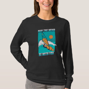 Möge der Wind mit dem Surfen im Ozean laufen T-Shirt