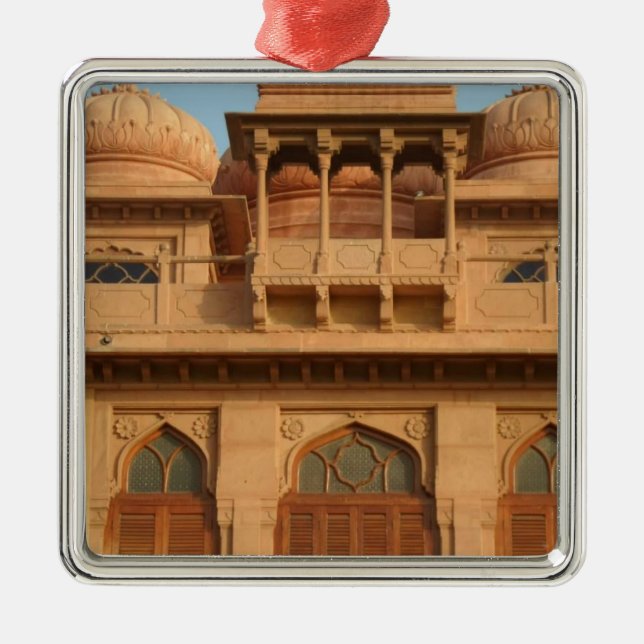Mohatta Palace Museum: Iconic Design Ornament Aus Metall (Vorne)