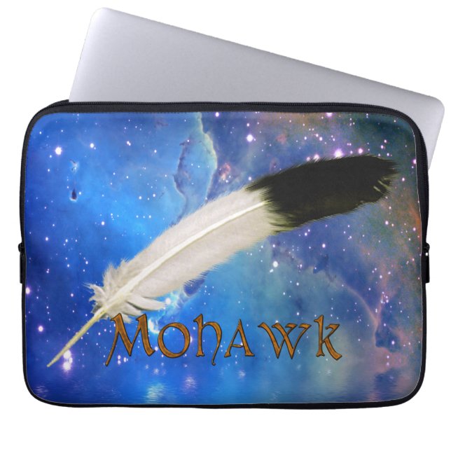 MOHAWK Nation & Feather Space Laptop Sleeve (Vorderseite)