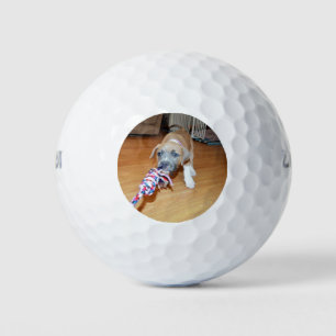 Mohnt den spielerischen, jugendlichen Kriegsrausch Golfball