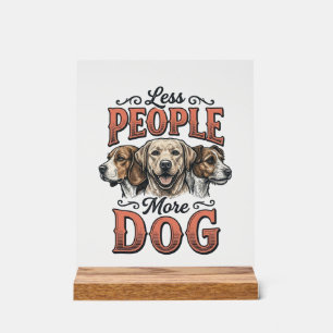 Moins de personnes plus de chien conception vintag