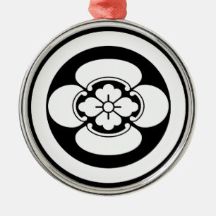 Mokko im Kreis Ornament Aus Metall