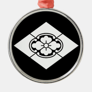 Mokko in Rhombus Ornament Aus Metall
