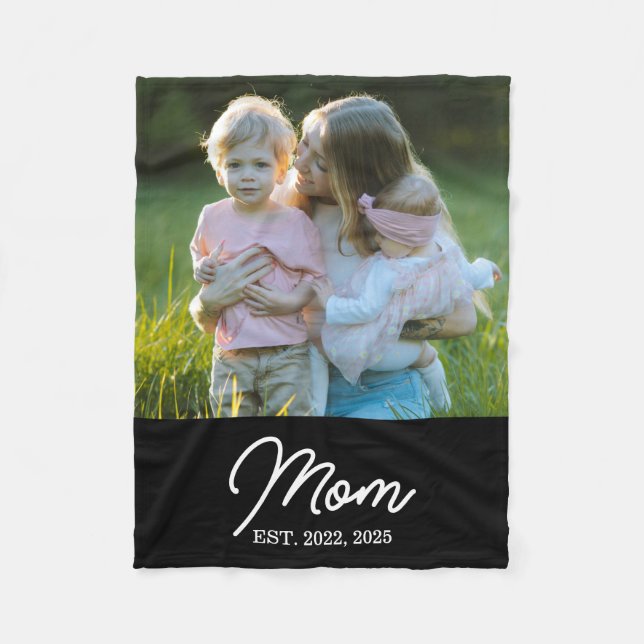 Mom Established Black Modern Script Photo Fleecedecke (Vorderseite)
