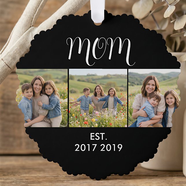 Mom Established Modern Script Black 3 Photo Ornament Karte (Von Creator hochgeladen)