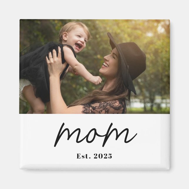 Mom Established Photo Gift Magnet (Devant)